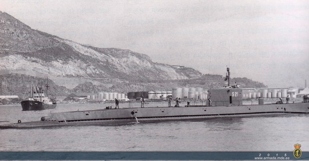 El S-21 entrando en Barcelona con motivo de la Semana Naval de 1966.